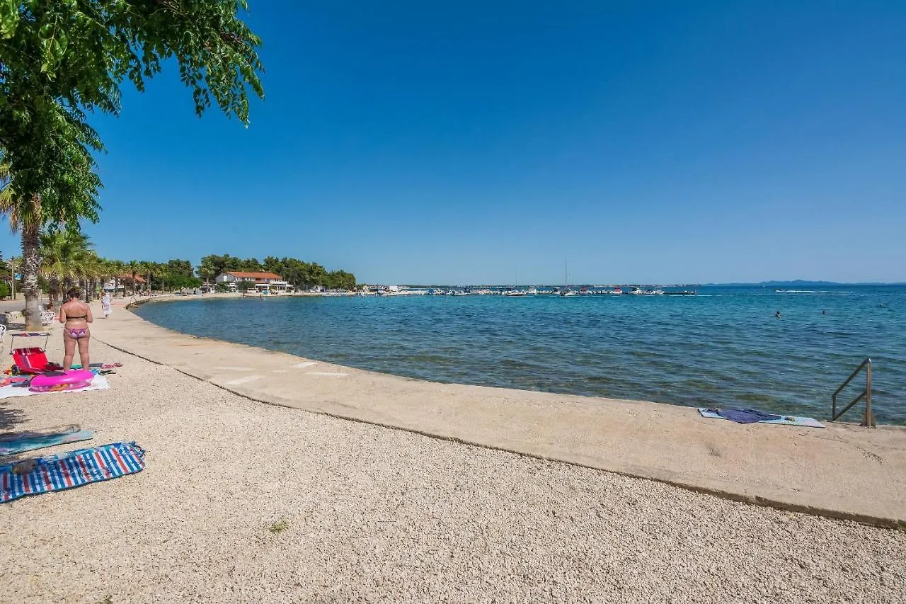 Apartments By The Sea Vir - 18881 Croatia