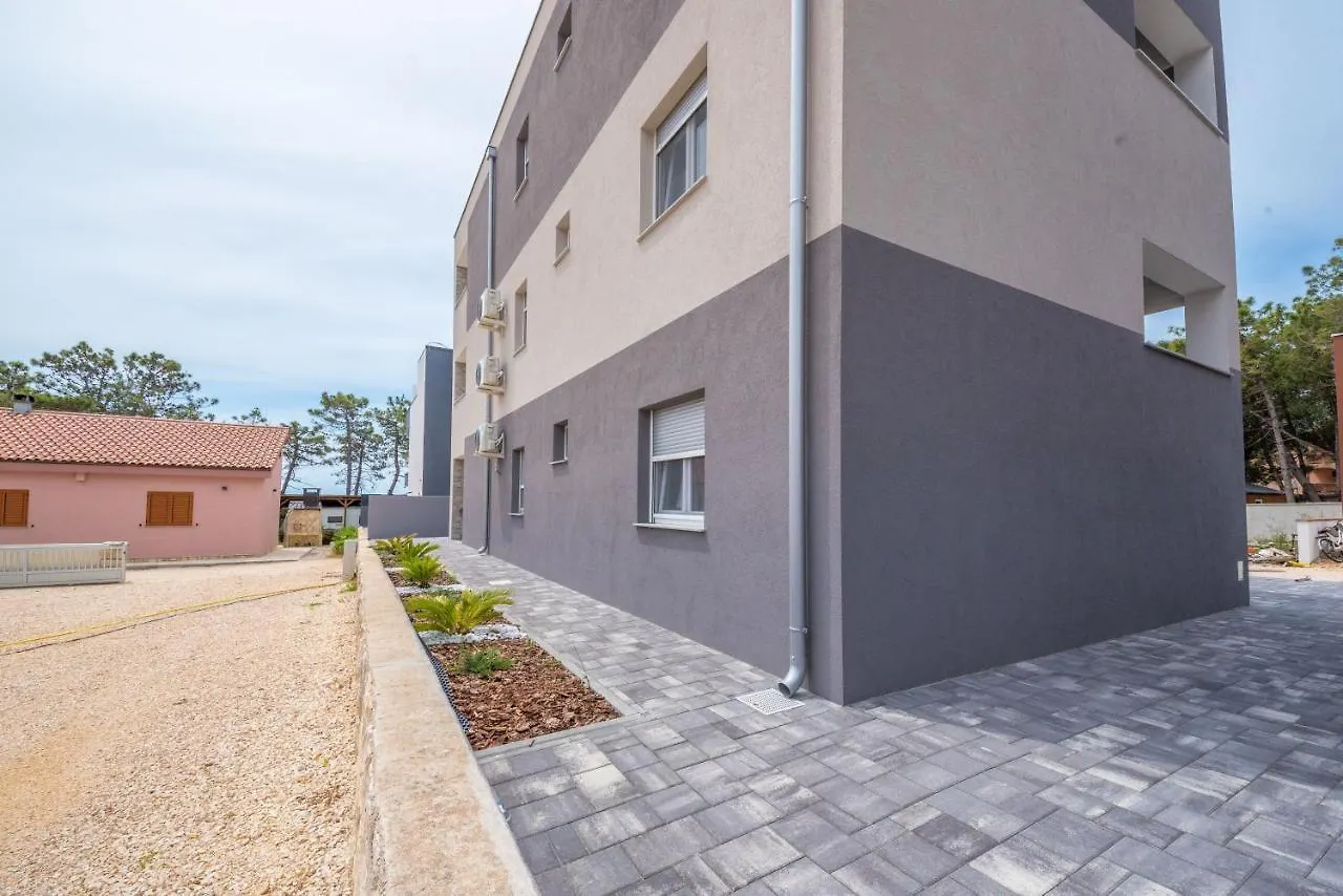 Apartments By The Sea Vir - 18881 0*,  Chorvatsko
